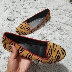 BCBGeneration loafers with black pattern sz 8